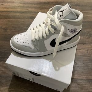 Air Jordan 1 Grey Fog / Smoke Grey GUARANTEED Authentic